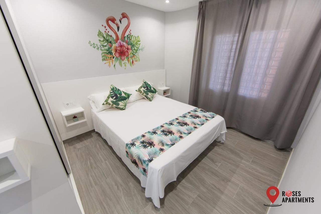 Roses Apartments Tropical Loft Vista Mar Lateral Esterno foto